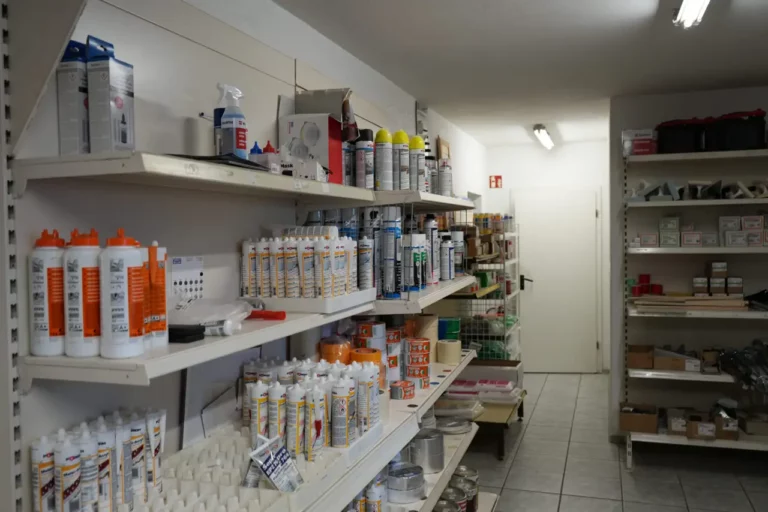 Baustoffhandel Thaining: Lager und Sortiment für Bauprojekte