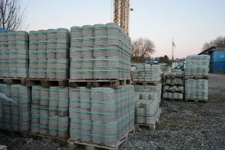 Baustoffhandel Thaining: Lager und Sortiment für Bauprojekte