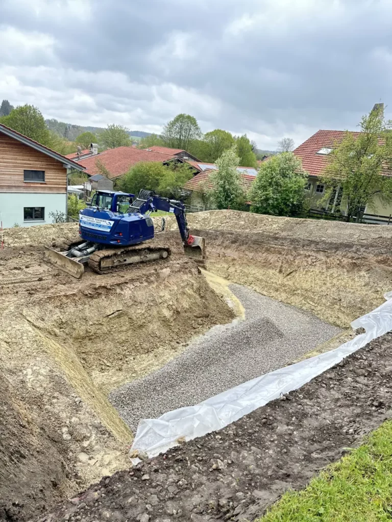 Tiefbauarbeiten und Baugrube bei Landsberg am Lech